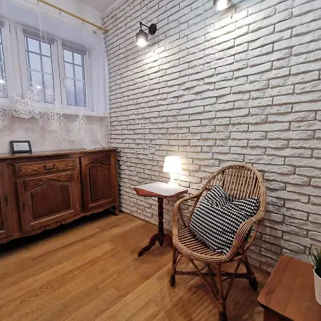 Проживание в семье Cozy In The Old Town *